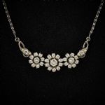 1735 5082 Collier
